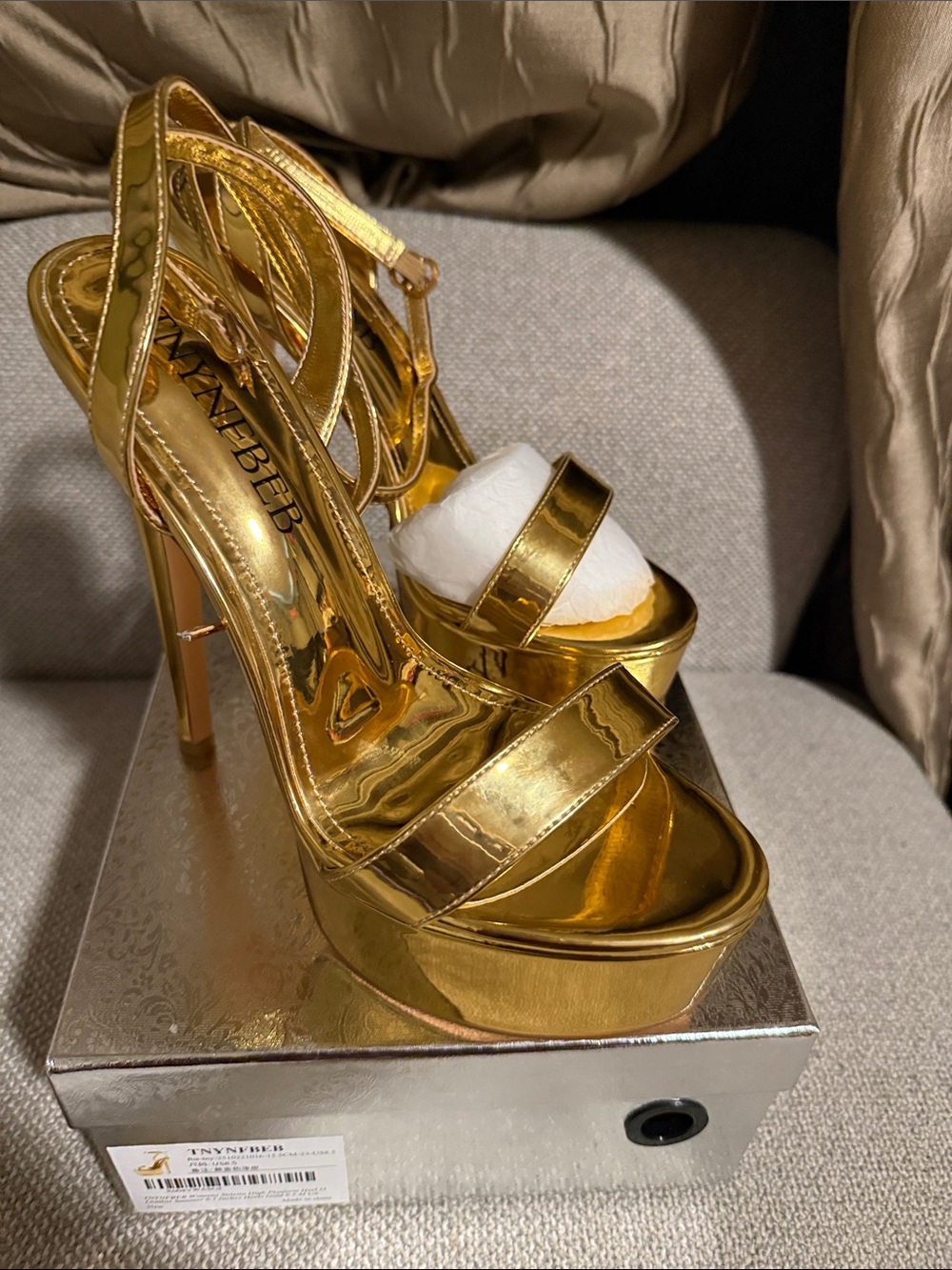 Gold High Platform Stiletto Sandals NEW - Picture 4 of 6